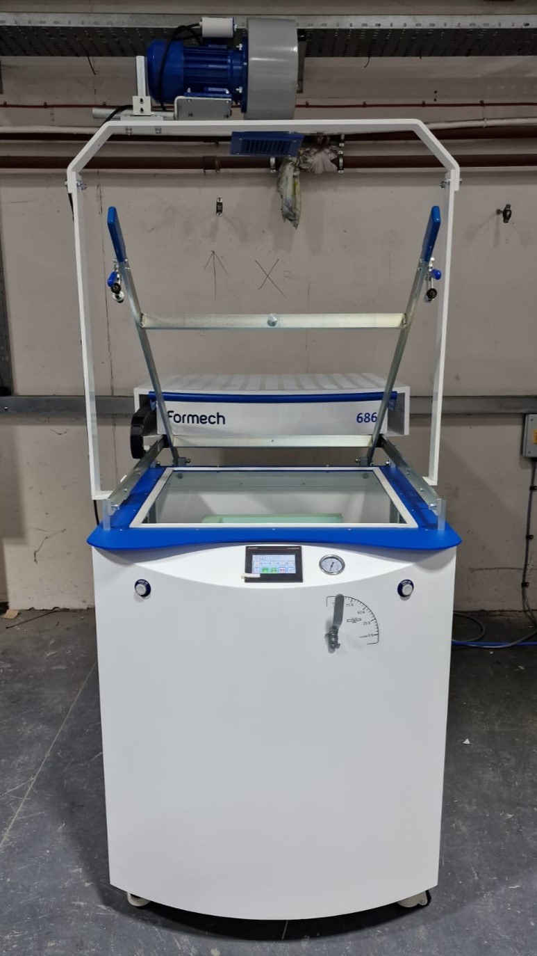 Formech 686 floor-standing vacuum forming machine